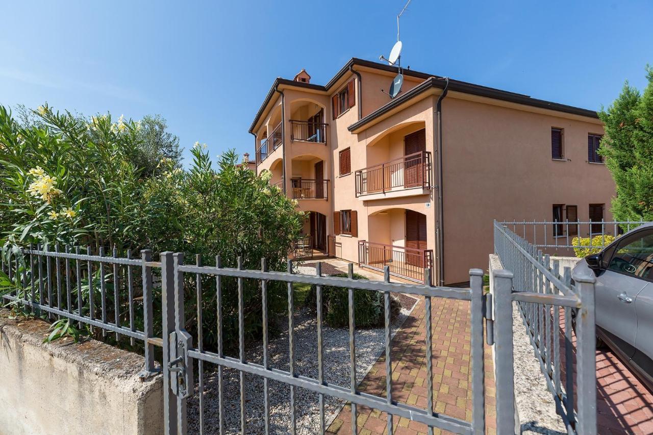 Apartments With A Swimming Pool Novigrad - 7078 Bagian luar foto