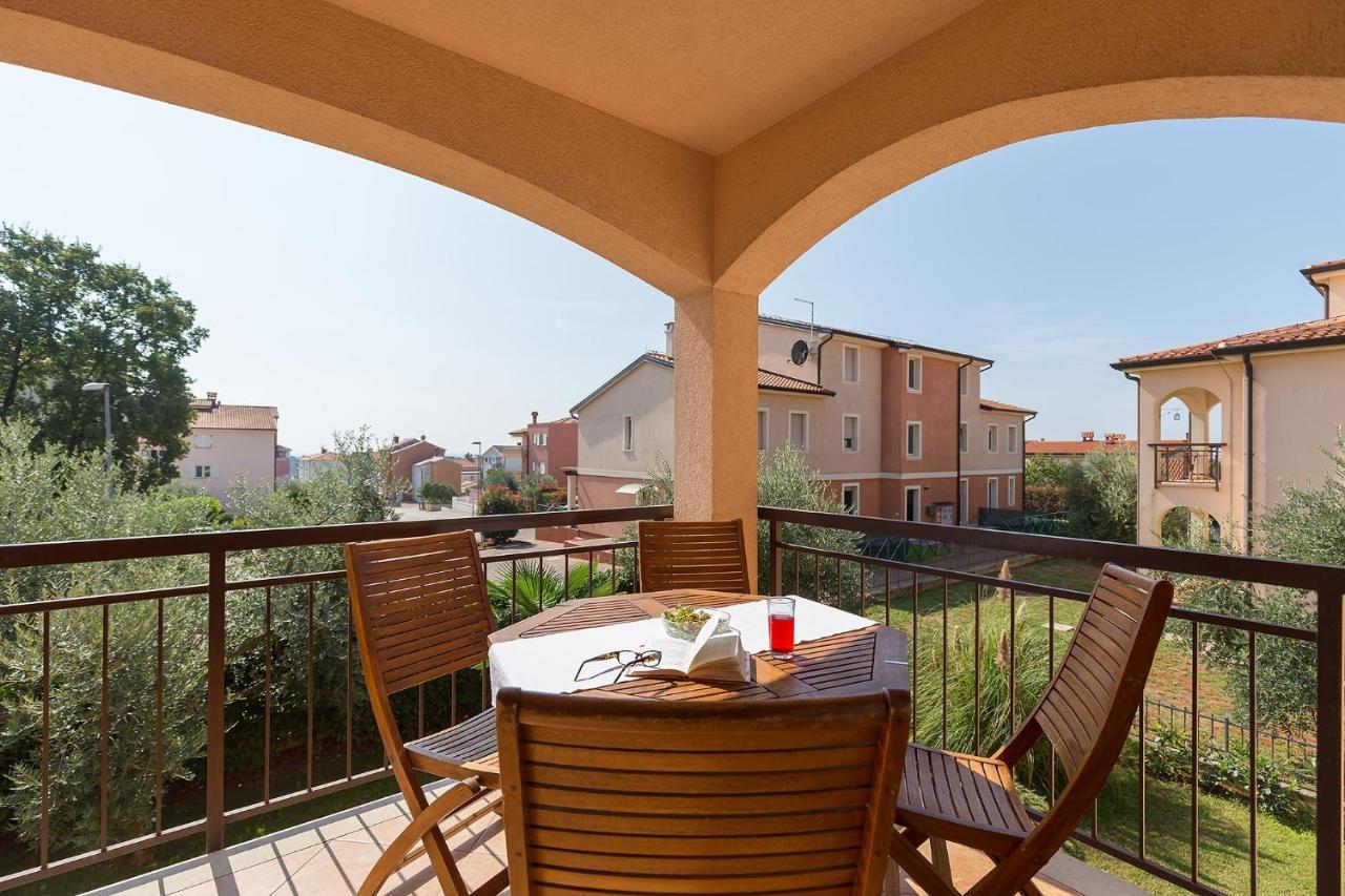 Apartments With A Swimming Pool Novigrad - 7078 Bagian luar foto